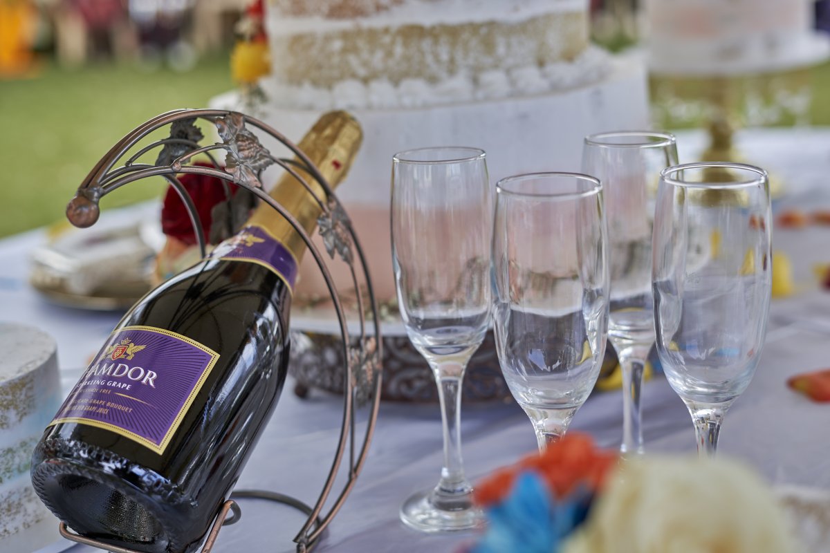 RikkysStudio's tweet photo. Cakes bring life to the wedding. We make sure to freeze the palate in pictures so you can always remember it with nostalgia.

Baked by https://t.co/I4tGrQdDZY.

+254755100555
info@rikkys.co.ke

Rikkys | Creative, Candid &amp; Artistic!

#Best #Wedding #Photographer in #Nairobi #Kenya https://t.co/HzkoG9qAn9