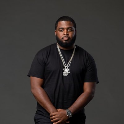 kingcainbishop's tweet photo. #LittleDoYouKnow https://t.co/Z9vPmd92SH