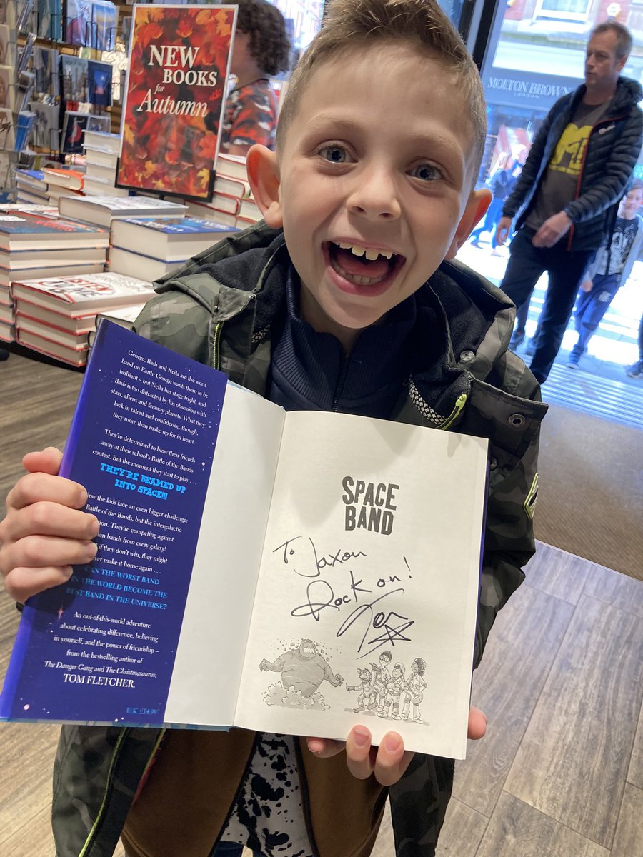 ClaireLHarne's tweet photo. Book signing today @Waterstones in Nottingham today! Although Jaxon was shy while meeting @TomFletcher you can see how excited he was by the first pic here afterwards! Honestly his best day ever! #Bookworm #HalfTermRead #RiseParkReaders @RiseParkSchool https://t.co/zK1AEIFNH6
