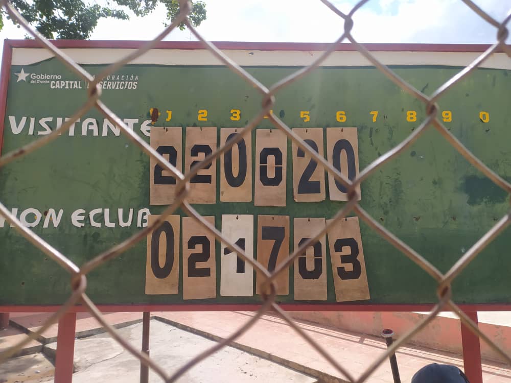 cubacooperaven's tweet photo. ¡Al fin se hizo justicia! El aguerrido equipo de softball de la Dirección Nacional de la Misión Médica venció a @DcMedica 13 carreras por 6. Un partido con jugadas cerradas y mucha entrega.

#CubaPorLaVida #FuerzaCuba #CubaPorLaPaz #Cuba #CheVive #CamiloVive #CubaViveEnSuHistoria https://t.co/7cIsuyfzFc