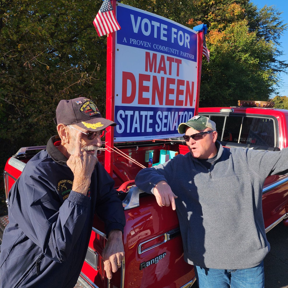 What a great day to be at the Glendale Crossing Festival and Parade. Plenty of booths, food and crafts.Wonderful to see and visit with so many friends. Big thanks to my friends and family members who helped pass out candy during the parade. Well done TEAM DENEEN well done!