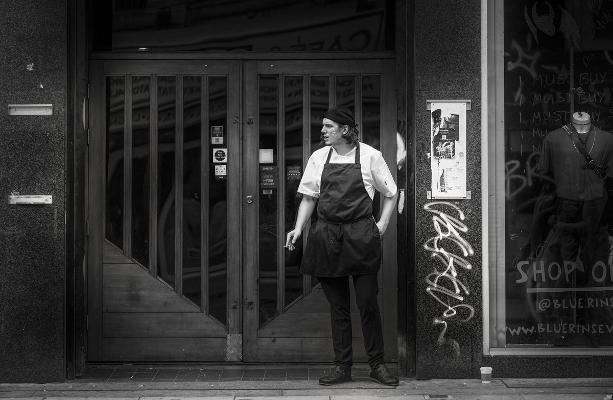 Break time

#manchester #streetphotography #mono #mood #break #smoke