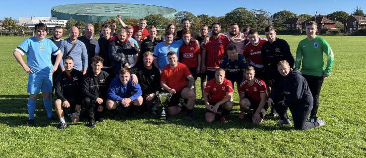 PriestfieldsFC's tweet photo. The lads took part in a small fundraiser today to raise money for the family of one of the lads in the football community, who recently lost a loved one❤️⚽️ https://t.co/xtus9YbBfD
