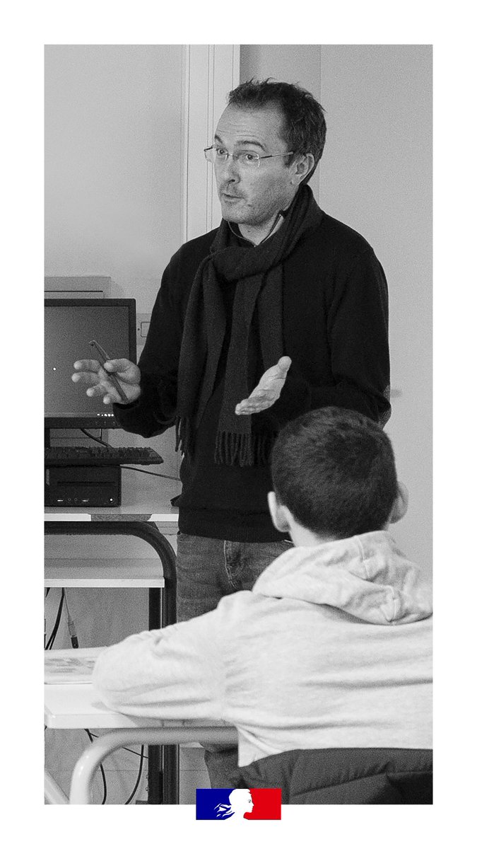 huynhdav's tweet photo. 🇫🇷 Hommage à Samuel Paty (1973-2020). 
Enseignant,hussard noir de la République,et défenseur de la laïcité ; assassiné il y a 2 ans, près de son collège de Conflans- Sainte-Honorine
Nous n’oublierons pas
#laïcité
#liberté
#égalité
#fraternité
#démocratie
#République
#SamuelPaty https://t.co/DKjtUde75B