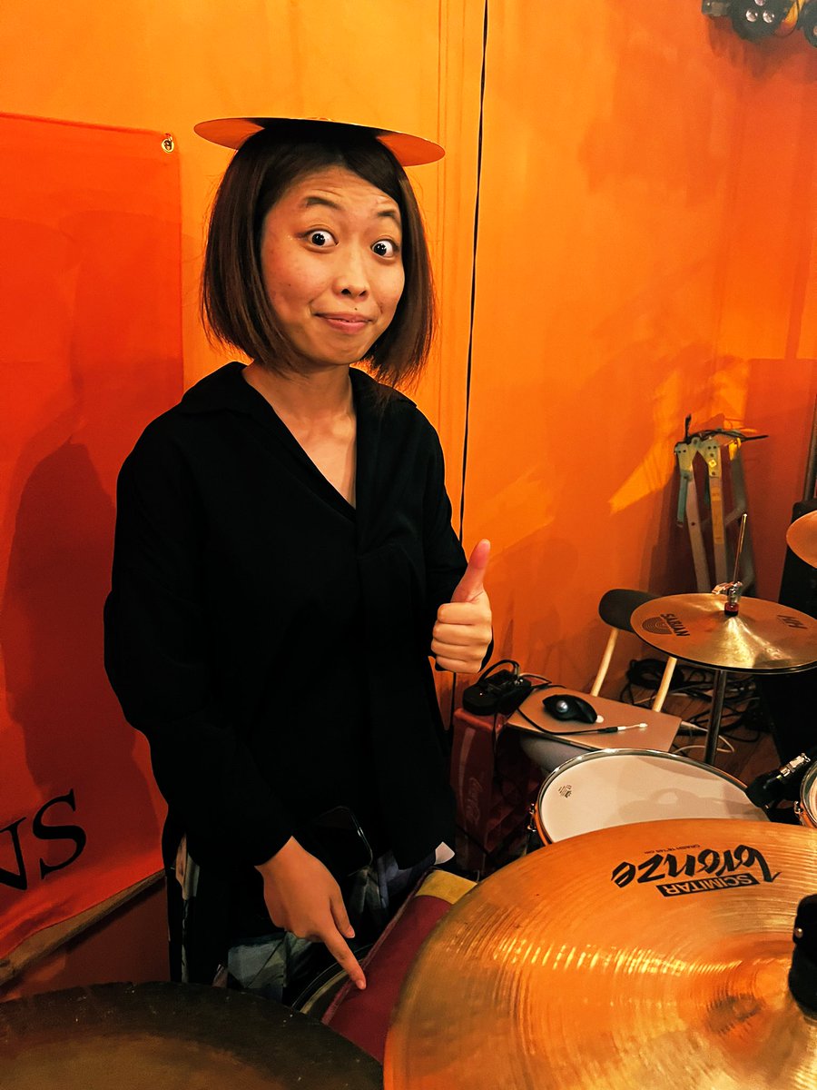 Liveinchains_jp's tweet photo. ThetheaterRoom
Zai band
Escape

最高でした😊

ありがとう😊

#screen__0 
#Zai_thePints 
#Liveinchains_jp 
#名物イッシーのくるぶし売り切れました
#指宿Livehouse https://t.co/G616P0GszJ