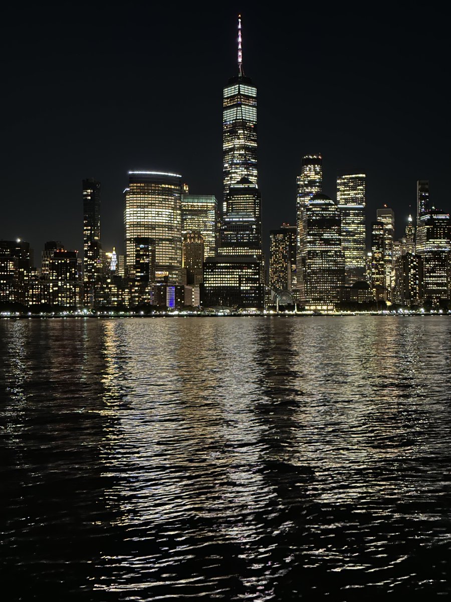 glnarayanan's tweet photo. Hudson Waterfront at night, with the WTC standing tall &amp; bright

#hudson #travel #rusticnomads #iphonephotography #nightphotography #wtc #NYC https://t.co/cEDnQQ1uYQ