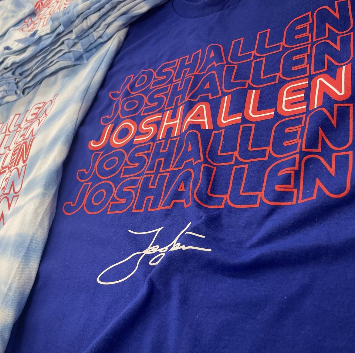 store716's tweet image. GAMEDAY GIVEAWAY!
Just follow us &amp;amp; RT this to enter to win a RetroJosh tshirt.

Winner selected at random at halftime. #Billsmafia