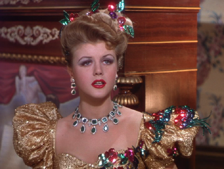 punkie_rawk's tweet photo. @ClassicMovieHub #FourFavorite for Miss Lansbury😊
Bedknobs And Broomsticks🔮
The Pirates Of Penzance🌊
The Harvey Girls🚂
The Court Jester🎭 https://t.co/0J19KasYsD