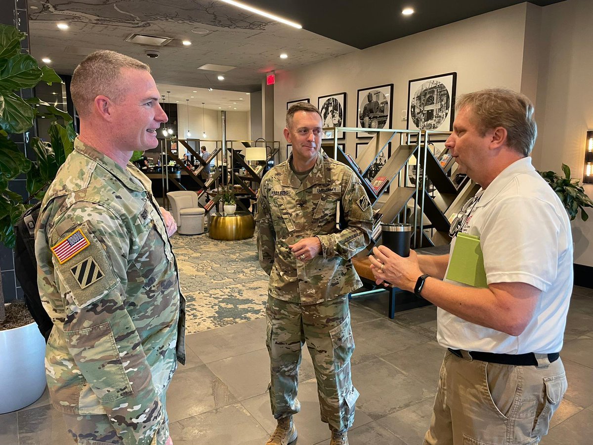 USACEHQ's tweet photo. .@JaxStrong Commander Col. James Booth along with Col. Brian Hallberg, Commander @norfolkdistrict, talk with the Corps of Engineers Emergency Support Function #3 Team Lead Tony Hill about Hurricane #Ian recovery efforts, October 15, 2022. Courtesy photo @AtlantaCorps @fema #ESF3 https://t.co/XlvuHgXSBZ