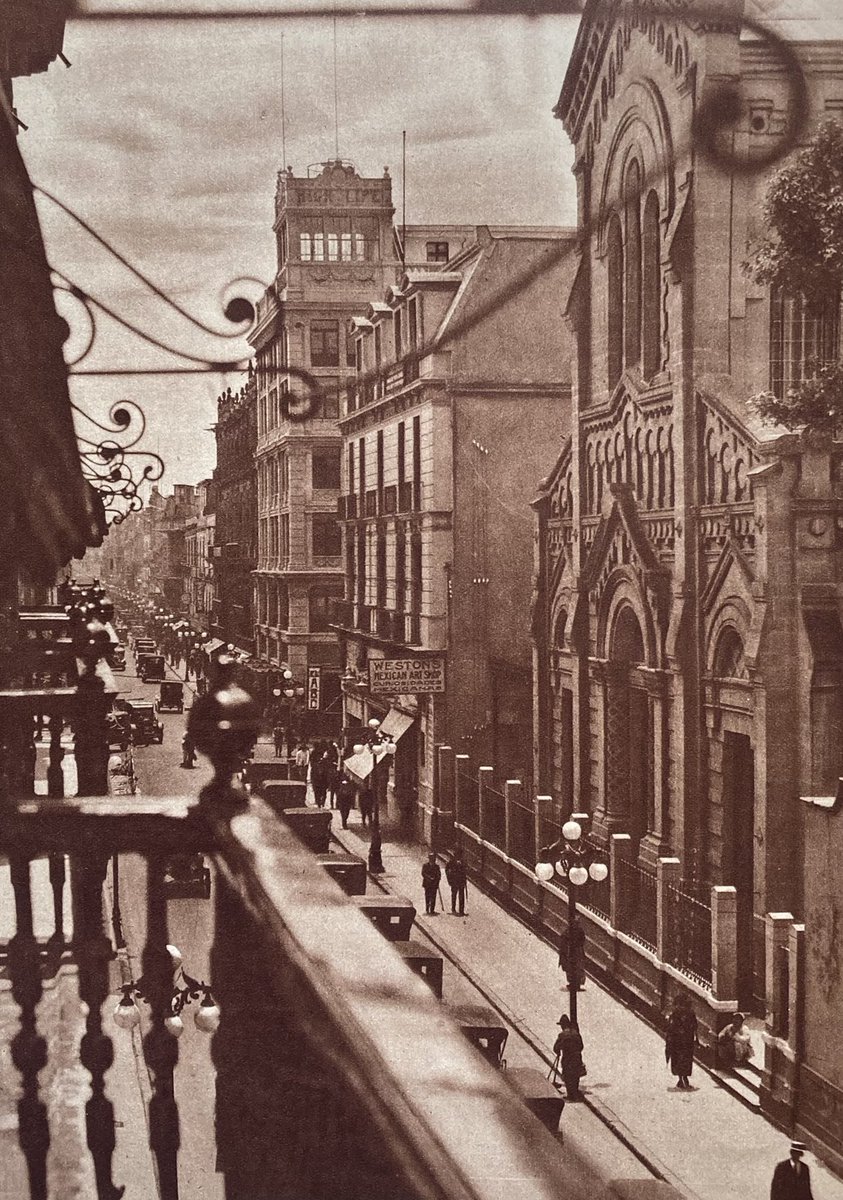 “Hace unas décadas”. Avenida Francisco I. Madero.