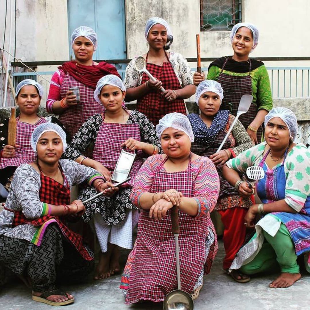 On World Food Day a shout out for the enterprising women from my local hood - women from Hazrat Nizamuddin Basti who are not only preserving the traditional recipes but now running a business -have u had their Biryani yet !? #WorldFoodDay