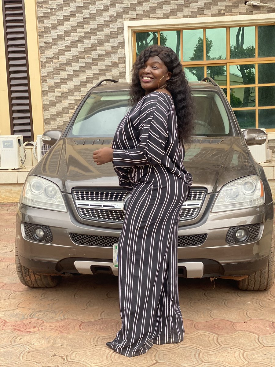 AniebonamMira's tweet photo. The way money fits me eh ☺️ it's either i make money or i make money 😁

2 pieces:@Rdamiks 
©Nwanyi chin chin😁 https://t.co/DhhHn4bOKX