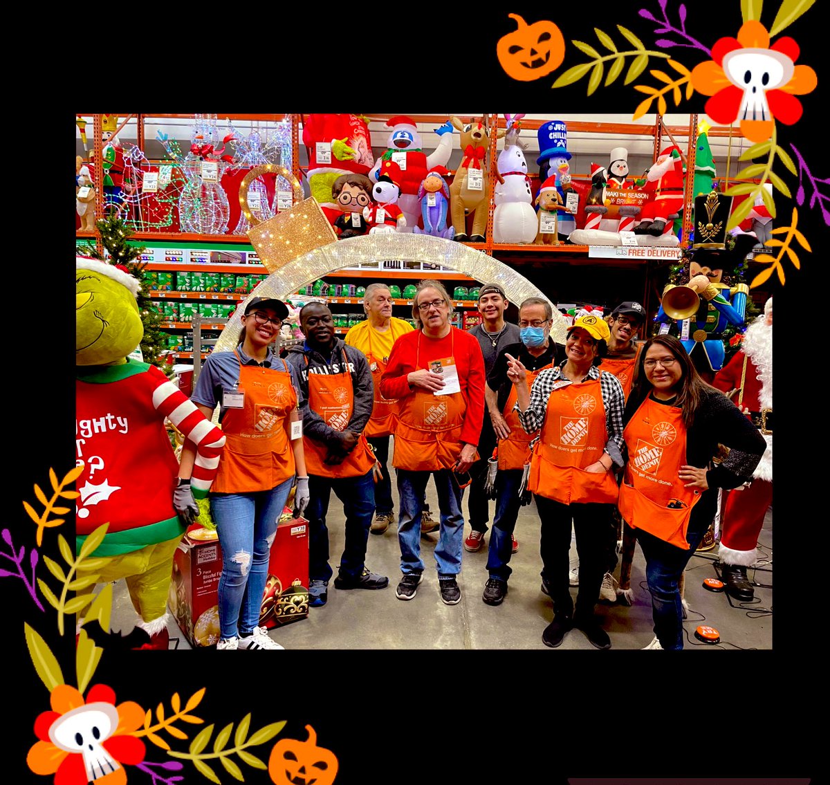 🎃0️⃣9️⃣1️⃣0️⃣ What a great way to jump start the day with some Morning Meeting recognition 🙌Stefano OFA 🙌Thank you for ensuring our Interconnected Customers are satisfied with their Online order pickups🛻