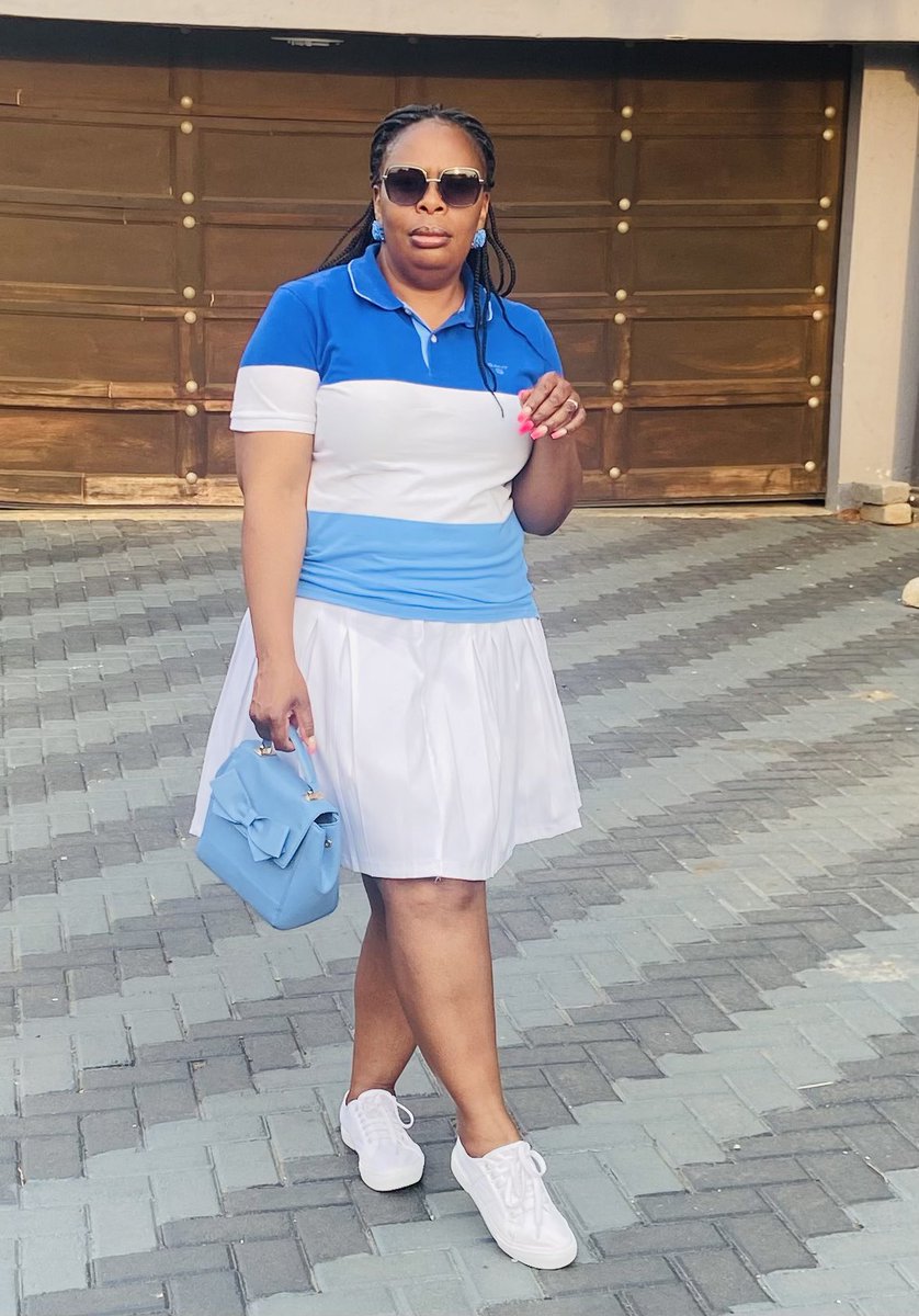 Blessed Sunday afternoon 💙🤍💙