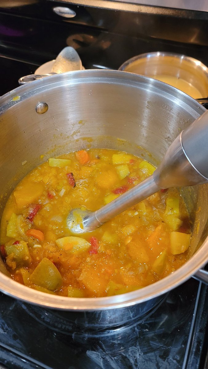 LoneliestFood's tweet photo. Butternut Squash Soup
#butternutsquash
#squash
#soup
#food
#boatmotor https://t.co/FMXqwS6uAB
