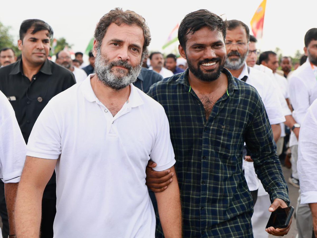 SupriyaShrinate's tweet photo. वक्त को थोड़ा वक्त दो 
दौर अपना ही आएगा

#BharatJodoYatra https://t.co/nwKkaZjX1V