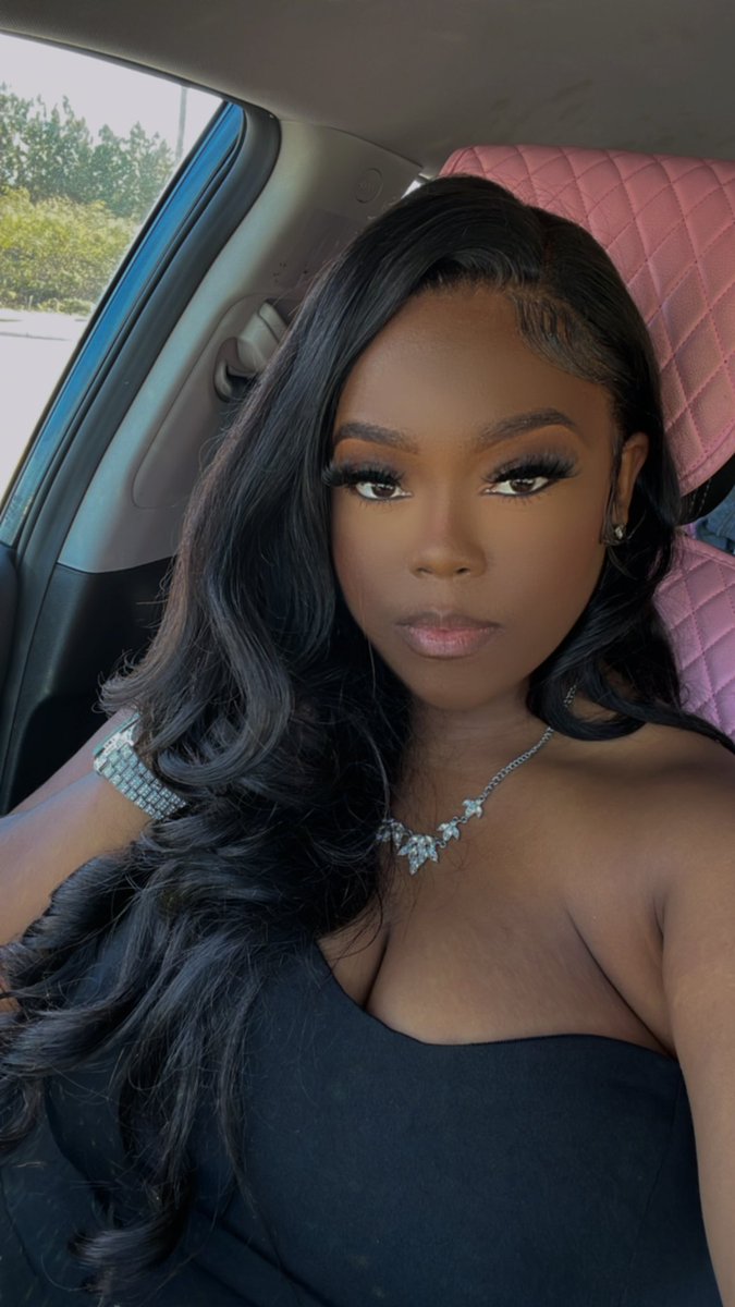 ____mirrr's tweet image. black luxury 🖤