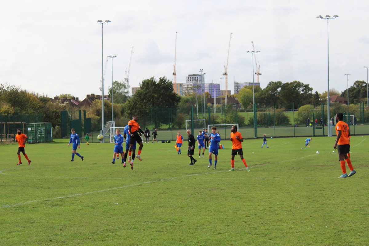 chloe_sib_'s tweet photo. Back at it today with @Chimaira_1s at their match against @FcBeacons at Shooters Hill and what a match it was, both teams played exceptionally! #football #sundayleague #chimaria #shootershill #photography #sport #sportphotography https://t.co/0b0x1Fi3ur
