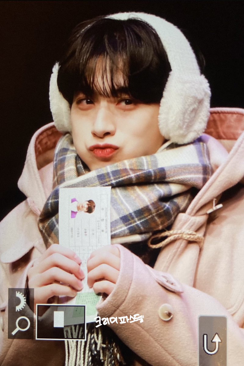 pp0110qq's tweet photo. 손동주 잘 어울리는 직업
우리아빠 보기보다 순하다고 대사치는 미떼광고 아기모델 https://t.co/gDHzR5WUmY