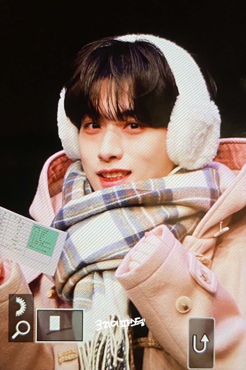 pp0110qq's tweet photo. 손동주 잘 어울리는 직업
우리아빠 보기보다 순하다고 대사치는 미떼광고 아기모델 https://t.co/gDHzR5WUmY