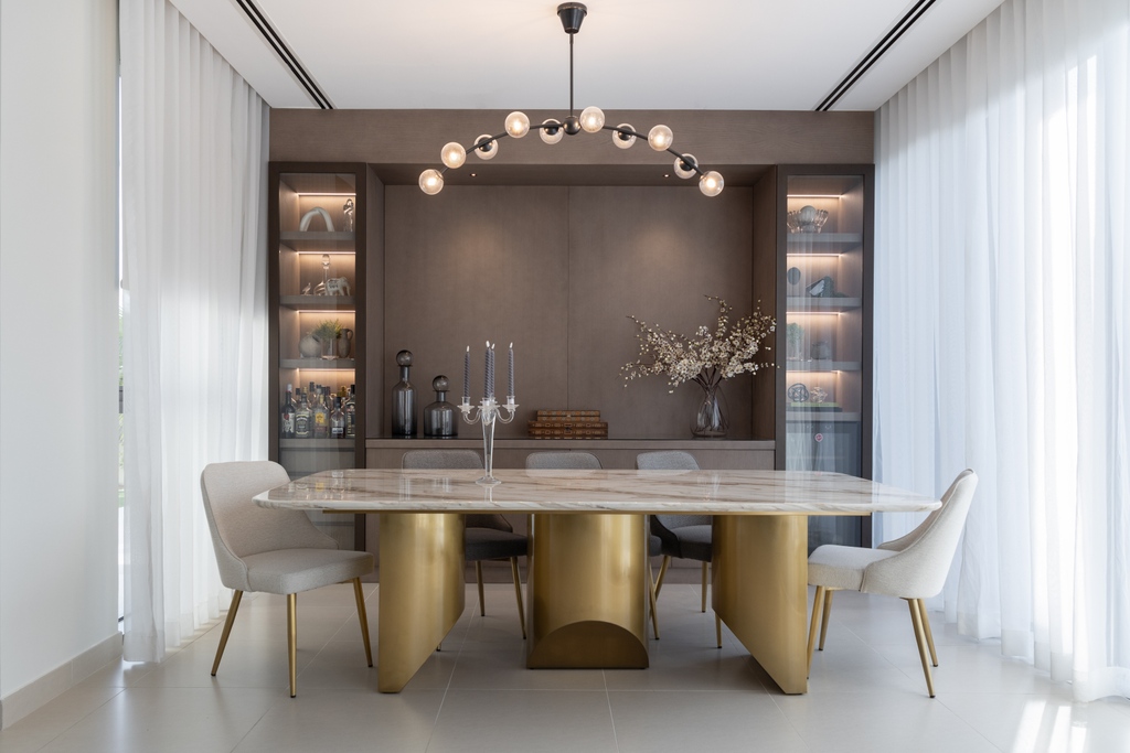 HarfNoonDesigns's tweet photo. ➡️ Swipe to switch off the lights! So gratifying right?!!⁠
⁠
Design @harfnoondesignstudio ⁠

#luxuryliving #diningrooms #interiors #dubaiinteriors #harfnoondesignstudio⁠⠀⁠
#تصميم_داخلي_مودرن #تصميم_داخلي #ديكور #ديكور_راقي #تصميم_دبي #هندسة_داخلية #ديكورات_داخليه⁠ https://t.co/agK6PxnYa6