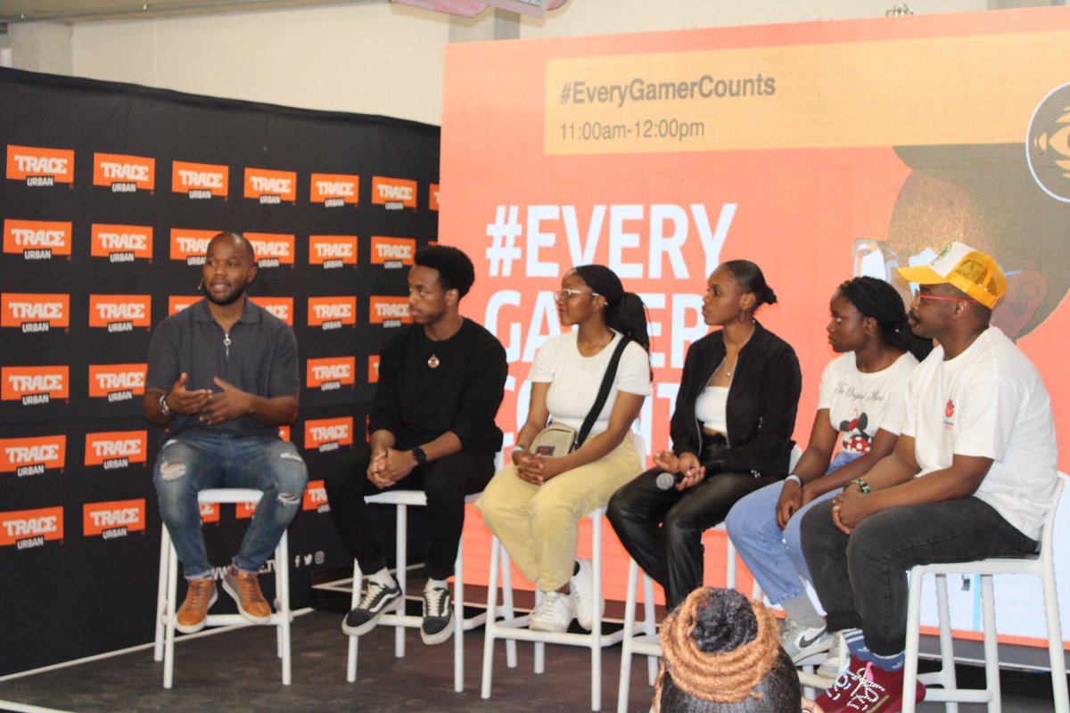 TshimologongIT's tweet photo. We now have the #EveryGamerCounts Panel. Vulane Mthembu alongside Kim Chulu &amp; Tshepang Mashigo sit down to discuss a gaming project by the Goethe-Institut Johannesburg that promotes diversity and equality in and within the gaming industry.

#FromNowOn #Fakugesi2022 #conference https://t.co/iy6WVkrlYR