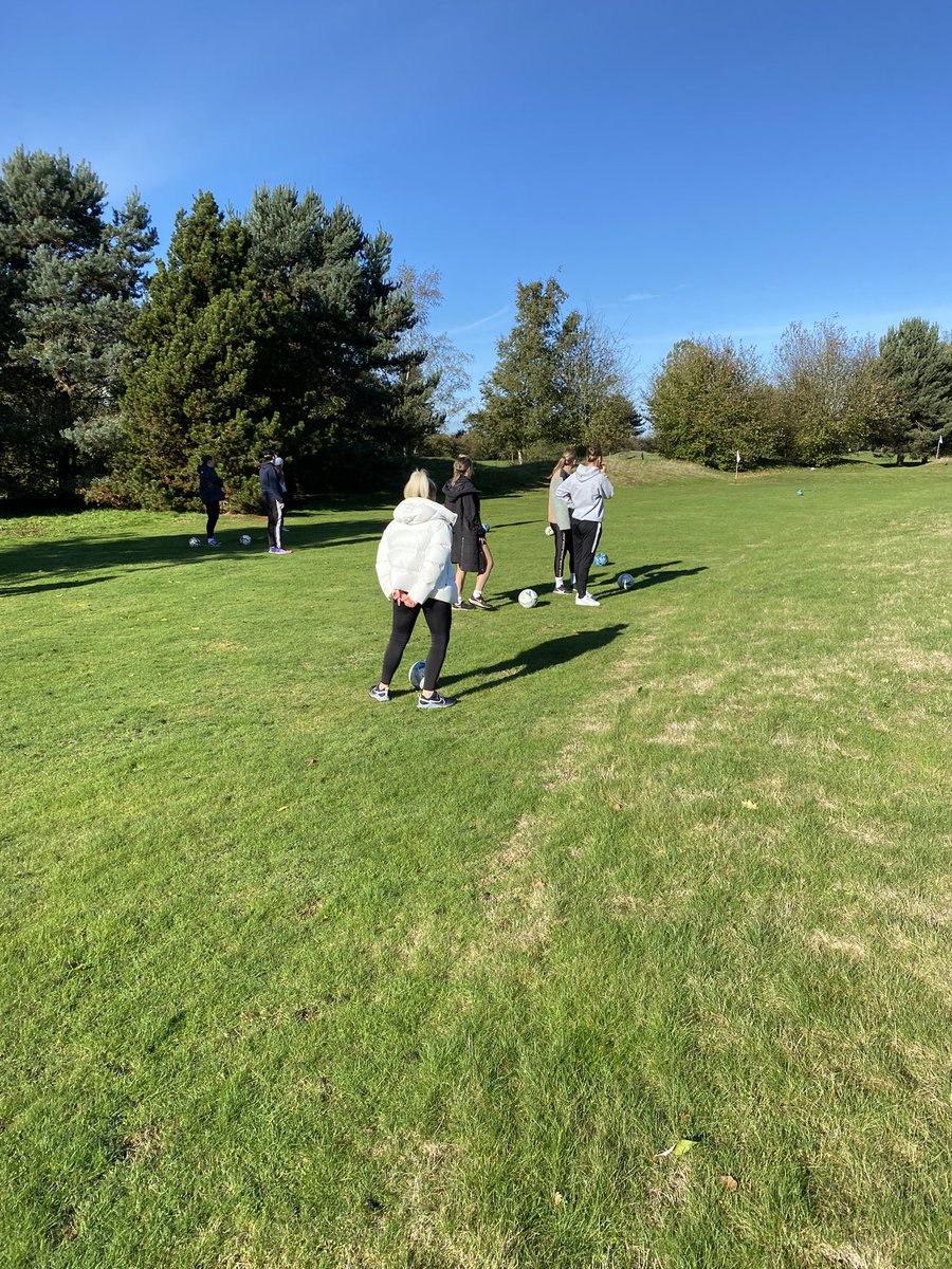 CreweAlexWomen's tweet photo. The Skipper does one under par on #Hole2 https://t.co/UUxUVHefb9