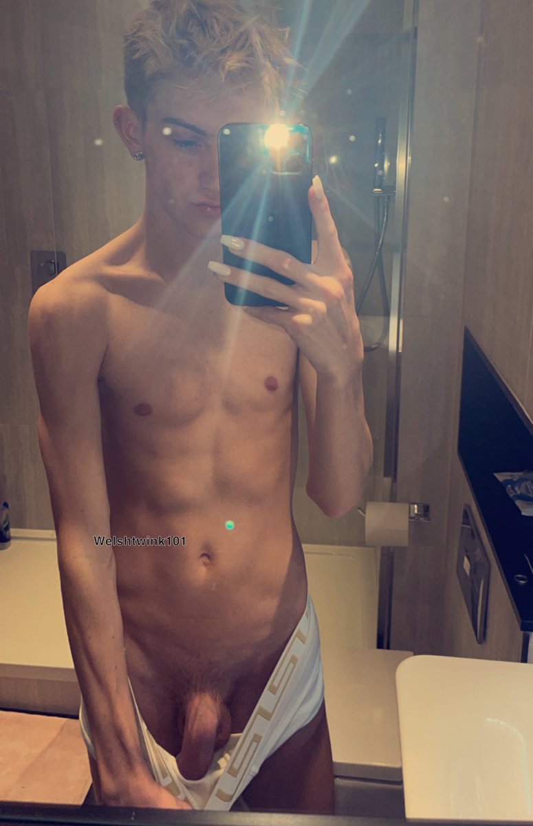 WELSH TWINK tweet media