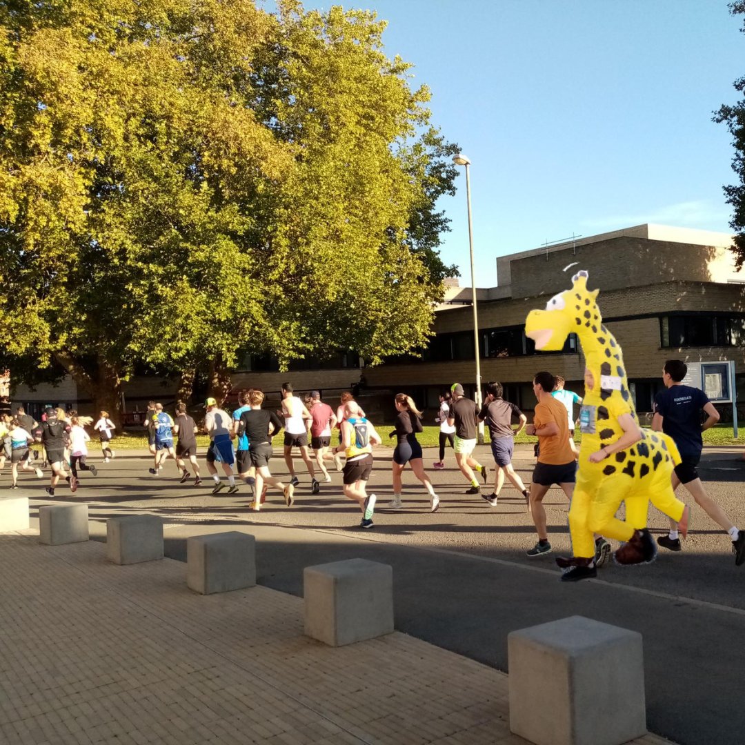 Great to see all the runners whizzing past the Law Library today on such a beautiful sunny morning. We spotted some wonderful wildlife too! All excellent charities! #OxfordHalfMarathon