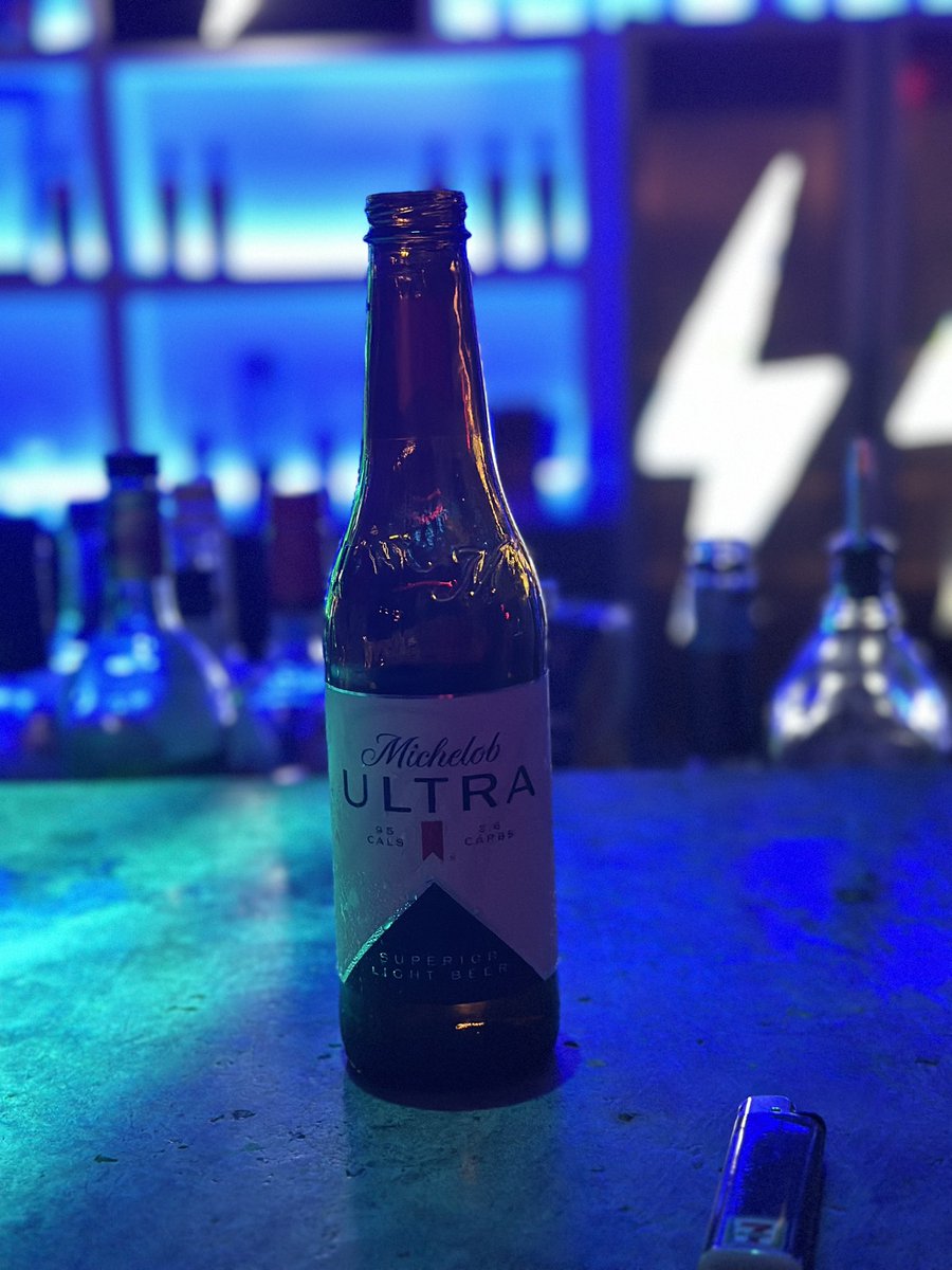 mikycantero's tweet photo. @MichelobULTRA  @CervezaTecate  Ya patrociname!!! 😩😇 #Matamoros #Tamaulipas #rgv956 #956 #texas #956rgv #Sponsored https://t.co/2yjAiCmWhi