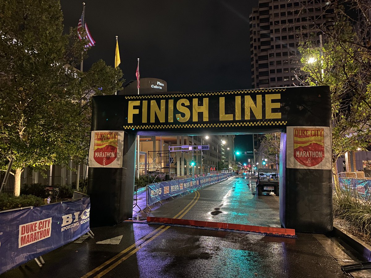 DukeCityRun's tweet photo. Itβs a great day for a Marathon (and Half, and 10K and 5K)! First race kicks off at 7:00am. Weβre ready to go!! #RunDCM https://t.co/RXCqooaeqA