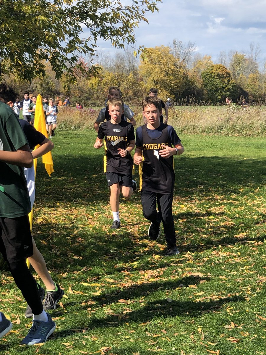 HFLEdTech's tweet photo. Cougars braved the wind in a great race today at Parma Park! #hflmodxc https://t.co/pYvwoMnhig
