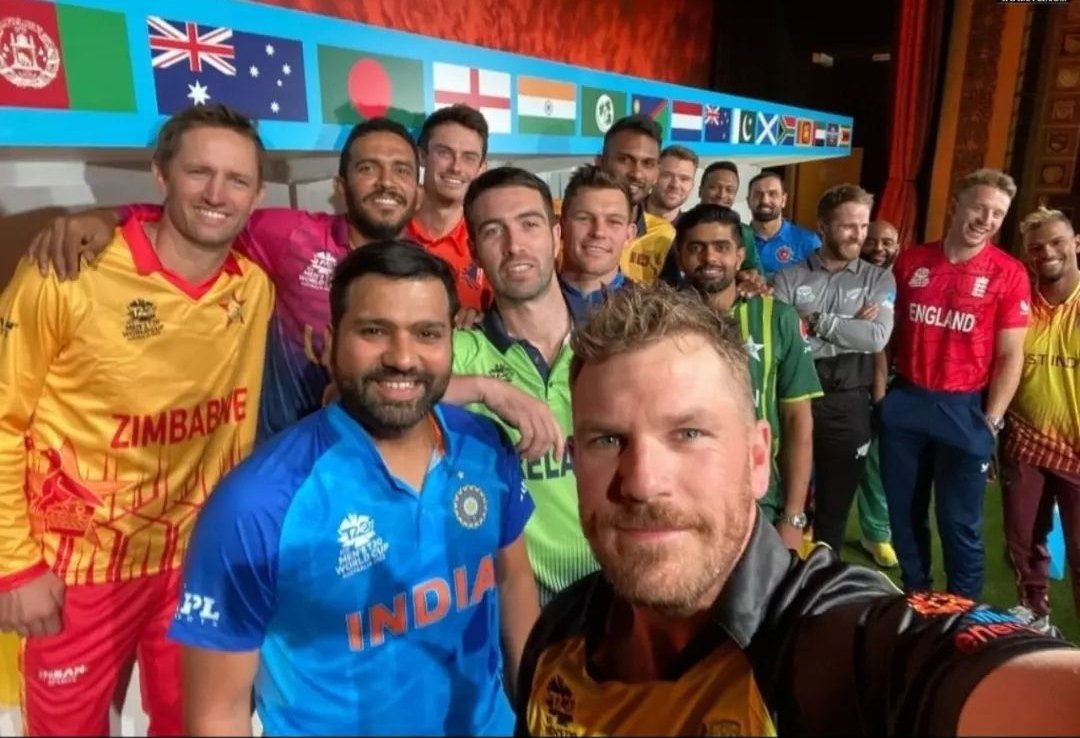A K S H▲Y ll45 (@hitmaneraa) on Twitter photo Meanwhile in this pic.....
Most T20i runs - ROHIT SHARMA
Most T20i 50's - ROHIT SHARMA
Most T20i 100's-ROHIT SHARMA
Most wins as captain-
ROHIT SHARMA
King ra <a href="/ImRo45/">Rohit Sharma</a> 👑 Meanwhile in this pic.....
Most T20i runs - ROHIT SHARMA
Most T20i 50's - ROHIT SHARMA
Most T20i 100's-ROHIT SHARMA
Most wins as captain-
ROHIT SHARMA
King ra <a href="/ImRo45/">Rohit Sharma</a> 👑