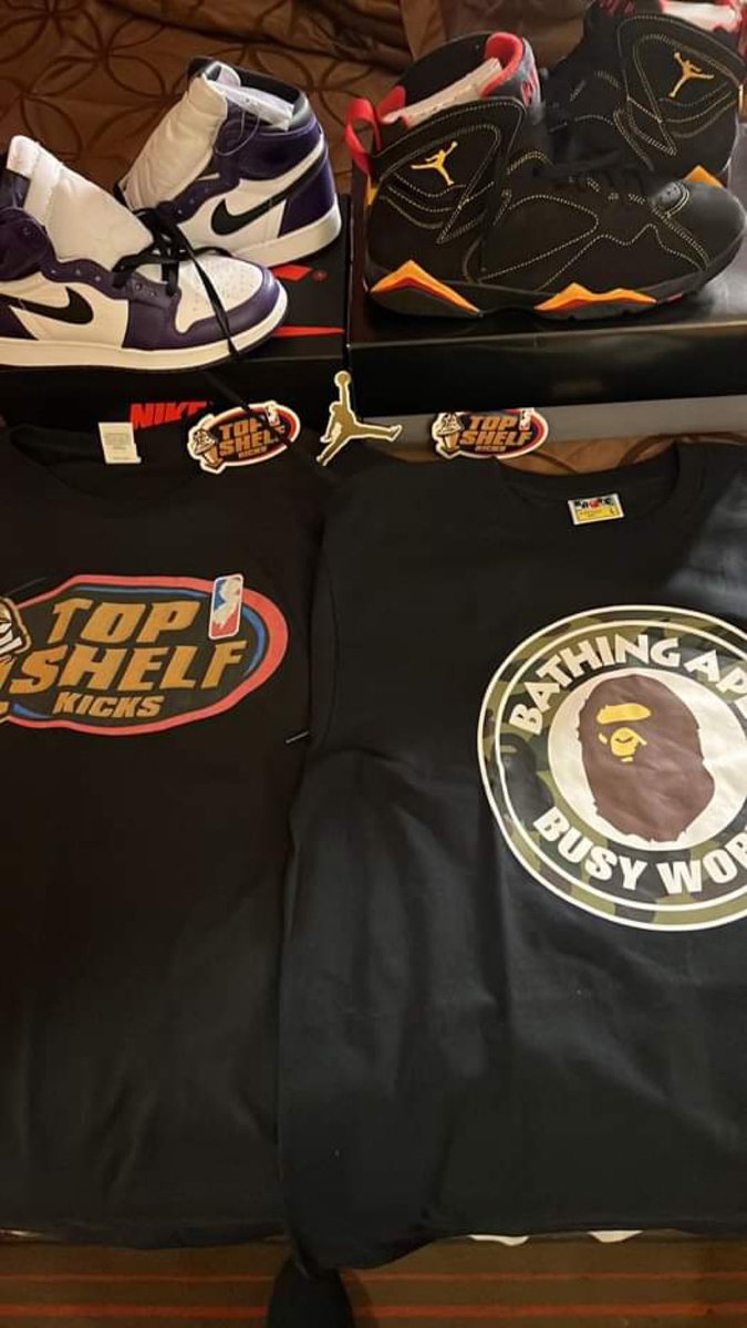 j_j22890881's tweet photo. Purchase of the weekend !! @TopShelfKicks @Jumpman23 @fleamarket #NYC #retro #FREESLIME #bape #on2ThenExtOnE https://t.co/V5B3KHS40k