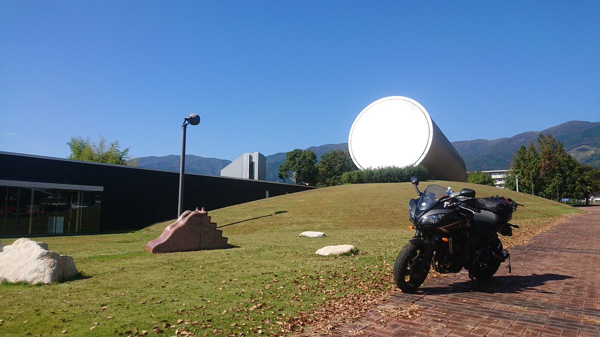 kensuko6919's tweet photo. #バイク乗りとして軽く自己紹介 
名前  けんスコ
年齢  お兄さん
住み  愛知県豊田市の山の方
愛車  スーパーカブ110、FZ6

ツーリング先で旅人をナンパして楽しんでます(老若男女)
#バイク女子とスノボ女子と遊びたい 
#野郎はお腹いっぱい https://t.co/eim0M2zRGx