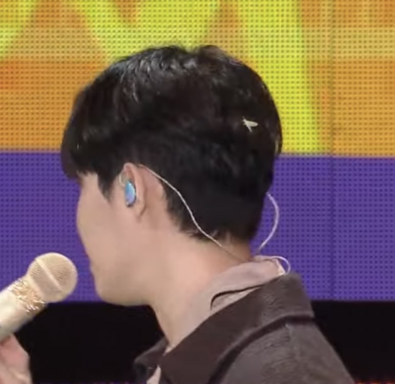 근데 재환이 머리에 계속 나방 붙어있었어 ㅋㅋ