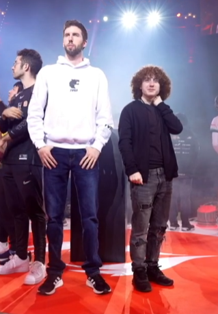 GPtheTO's tweet photo. 6'0 vs. 5'11 #LOdyssee https://t.co/OAxkDcXrbU