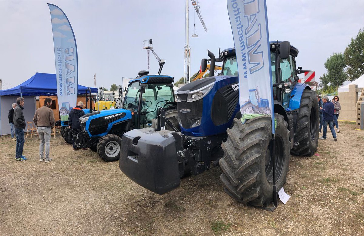 AntonioDePoli's tweet photo. Questa mattina si è tenuta la cerimonia di inaugurazione della 275a edizione della Fiera #Arsego Prodotti tipici dell’agricoltura, mostre del commercio e dell’artigianato, bestiame, macchine sono gli elementi tipici della tradizionale fiera.  
info: https://t.co/w5dFXuZLde https://t.co/oJwrGMaqQN