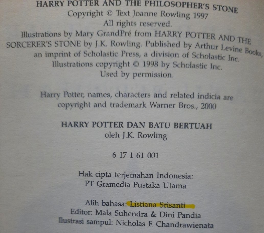 andinadwifatma's tweet photo. Pertama kali baca Harry Potter dan Batu Bertuah umur 12 tahun. Sampai sekarang aku masih koleksi serinya lengkap. Dan, entah kenapa lebih suka (dan selalu balik baca) versi terjemahan bahasa Indonesia. Buatku HP bukan cuma karya J.K. Rowling, tapi juga Listiana Srisanti. ❤ https://t.co/ZfkDoI3Qz9