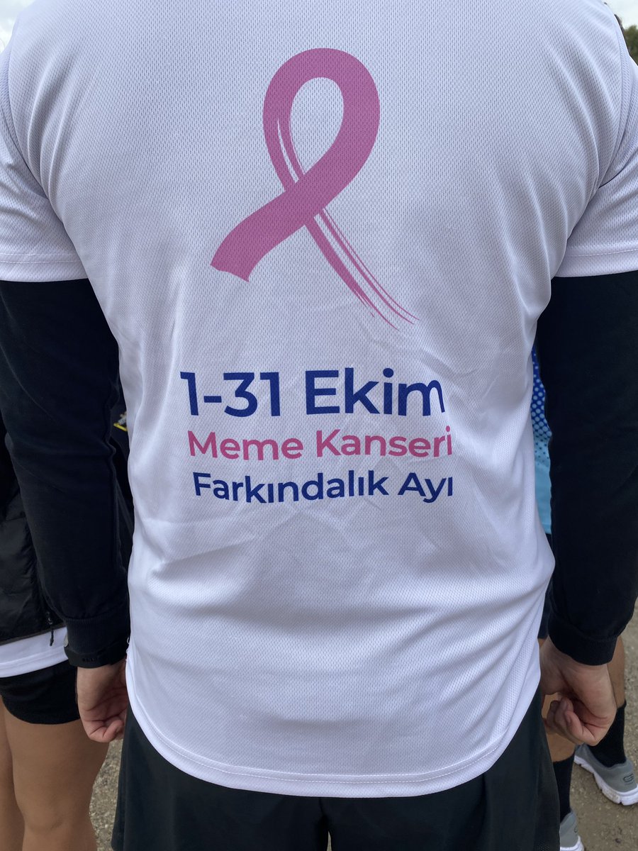 yunuscancakir's tweet photo. Başkent Koşusunda “Meme Kanseri Farkındalık Ayı” için koştuk.Sıradaki hedef İstanbul Maratonu.Durmadan iyilik peşinde koşmaya son hız devam 🎯 @umutocak06 #iyilikpeşindekoş #JBONs https://t.co/KgWozlqhDg