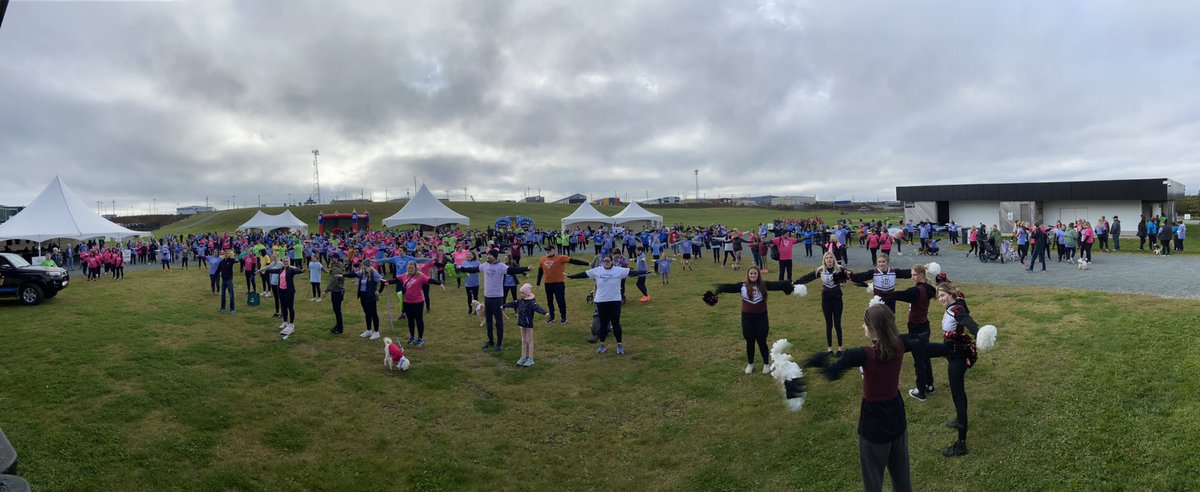 Full house for the <a href="/PolkadotTrot/">Polkadot Trot</a> at Paradise Park! 🎗

Warmup underway. 🏃‍♀️🏃‍♂️🚶‍♀️🚶‍♂️
