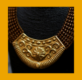 MuseoMutuc's tweet photo. A Bib Necklace, Pendant and Agsam Fern Fashion Accessories by Eduardo Mutuc https://t.co/GYF2Ne274C