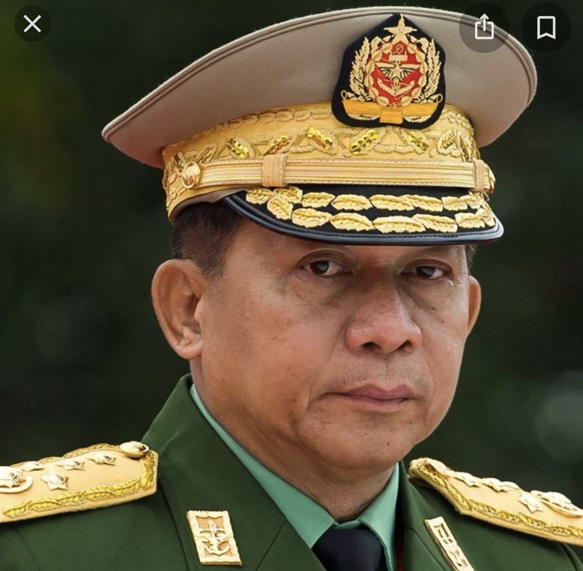 zawmoethant71's tweet photo. The terrorist military council were set fire to the south,east & north parts of #ThitSaintGyi village in eastern part of #Welet Township, beside the bank of Irrawaddy river.https://t.co/iIFxvkuWQD
#2022Oct16Coup
#WhatsHappeningInMyanmar https://t.co/DlLZkX1DOo