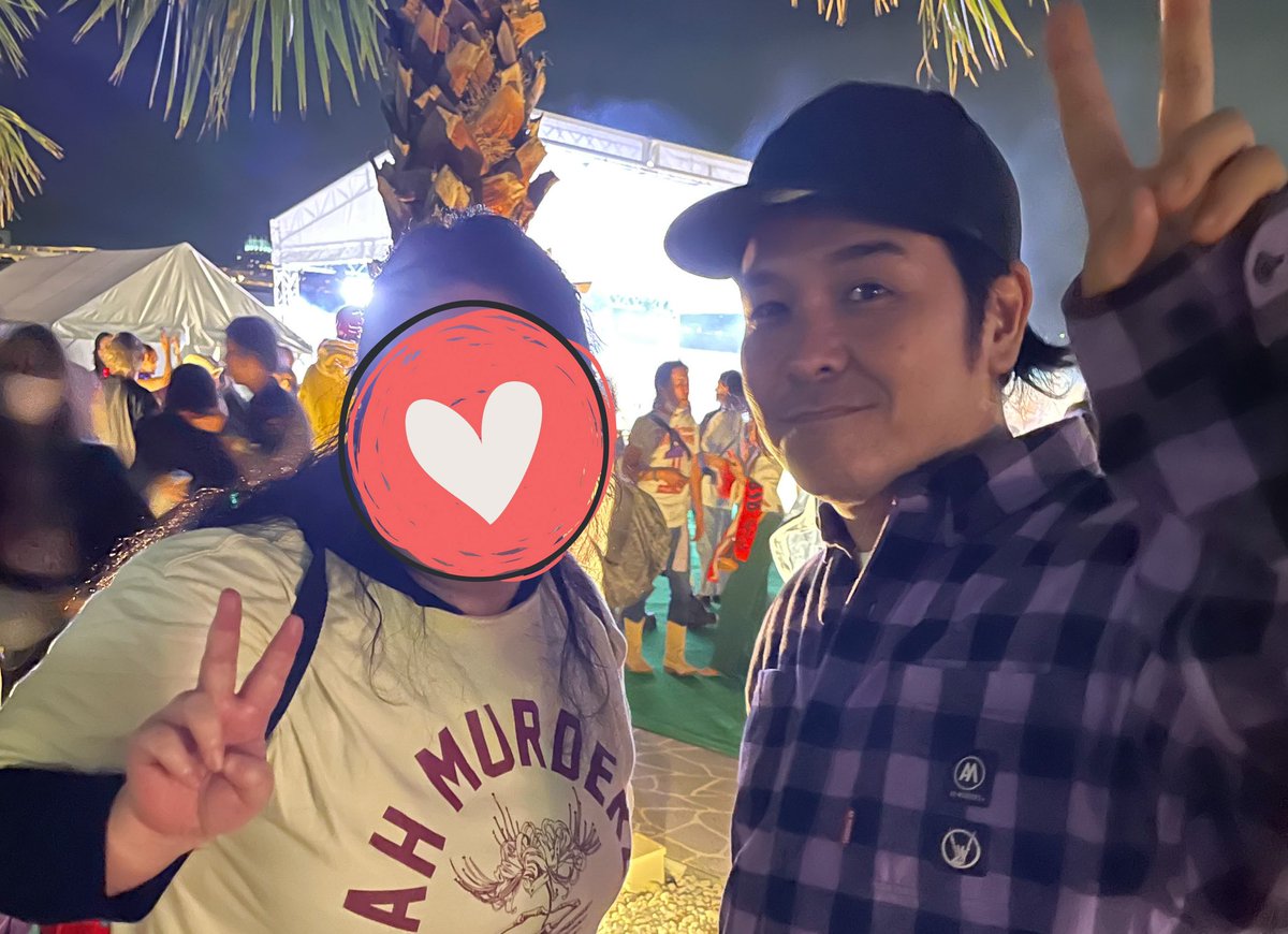 asakotak's tweet photo. ジュニアさんに会えた🔥❤️🔥🔥❤️🔥🔥❤️🔥
イベントはびっくりするほどちゃらかったけど😅
アーチさん、写真撮ってくれてありがとうございます😊
@REDSPIDER_JR
@KAERUSTUDIO
#GuiltyDance https://t.co/g41PzdF5X9