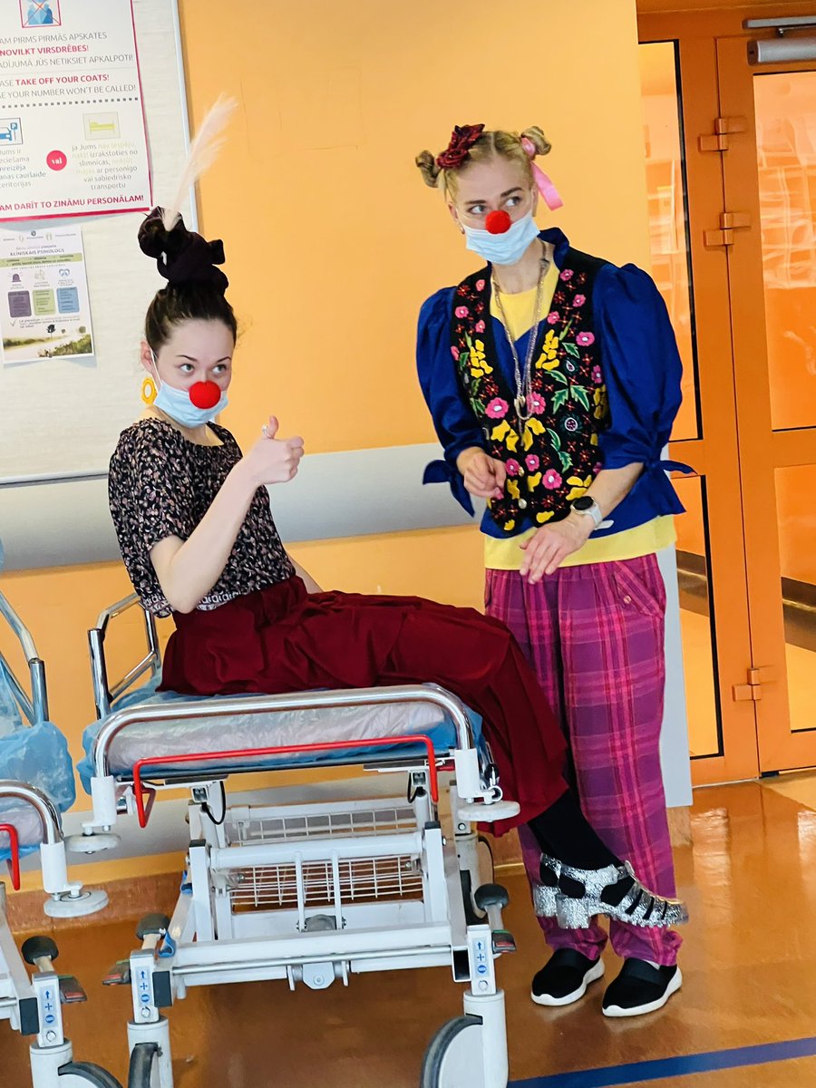Just loved coaching and teaching physical clowning to the warmhearted, funfilled Latvian medical  at Dr. Klauns this week 🌞#Latvia #FreyaStang #freyastang #Dr.Klauns #Riga #workshop #clown #HealthCareClown