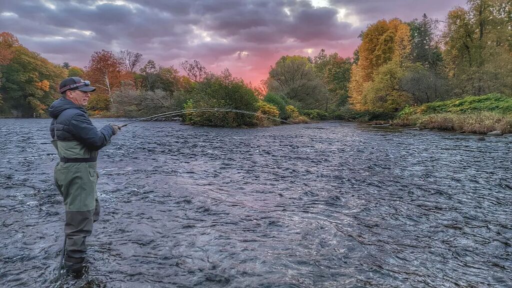 PaulsGuide's tweet photo. October mornings, gotta love them.

#dsrguide @douglastonsalmonrun #getoutthere #paulsguideservice #salmonriver #flyfishingguide https://t.co/b6Xzo3M8ga