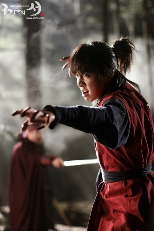 BuddyLsg's tweet photo. #Kangchi #LeeSeungGi … was thinking to rewatch this after #theLawCafe … his acting here was sooo great too… and those tears…. https://t.co/tg8PVRnRdR