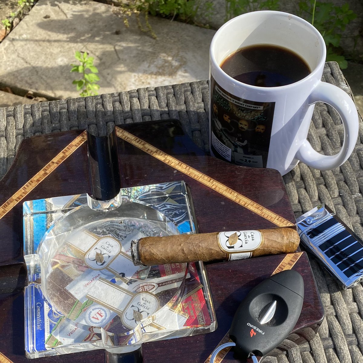 DiscoveryCigar's tweet photo. Easy like Sunday afternoon… https://t.co/MMQIot1AeC