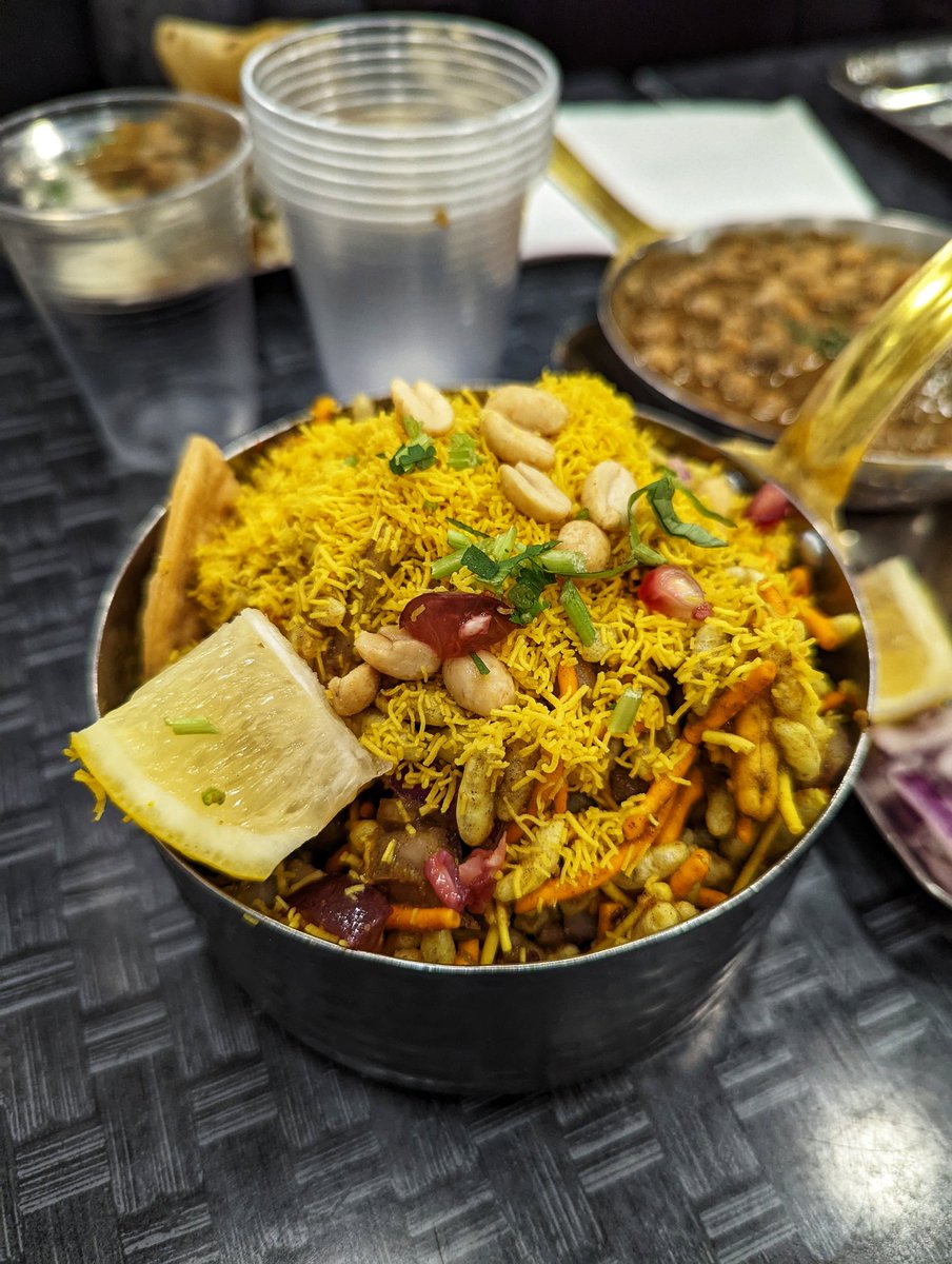 Leyla Kazim tweet media