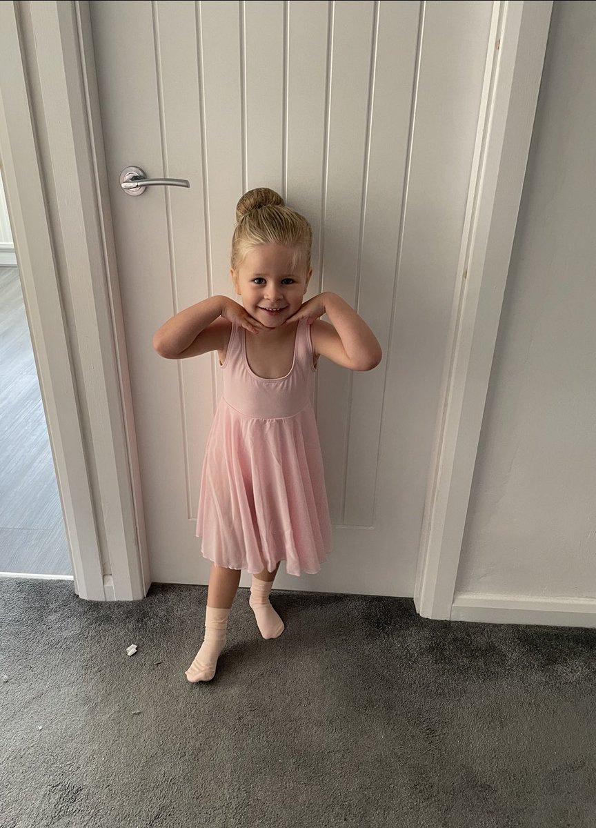 CathClarkGST's tweet photo. Sophia’s first dance exam this morning 💕🩰 #Dancing #Ballerina #Danceexam #Presidentsaward https://t.co/ipHLjHVSnm